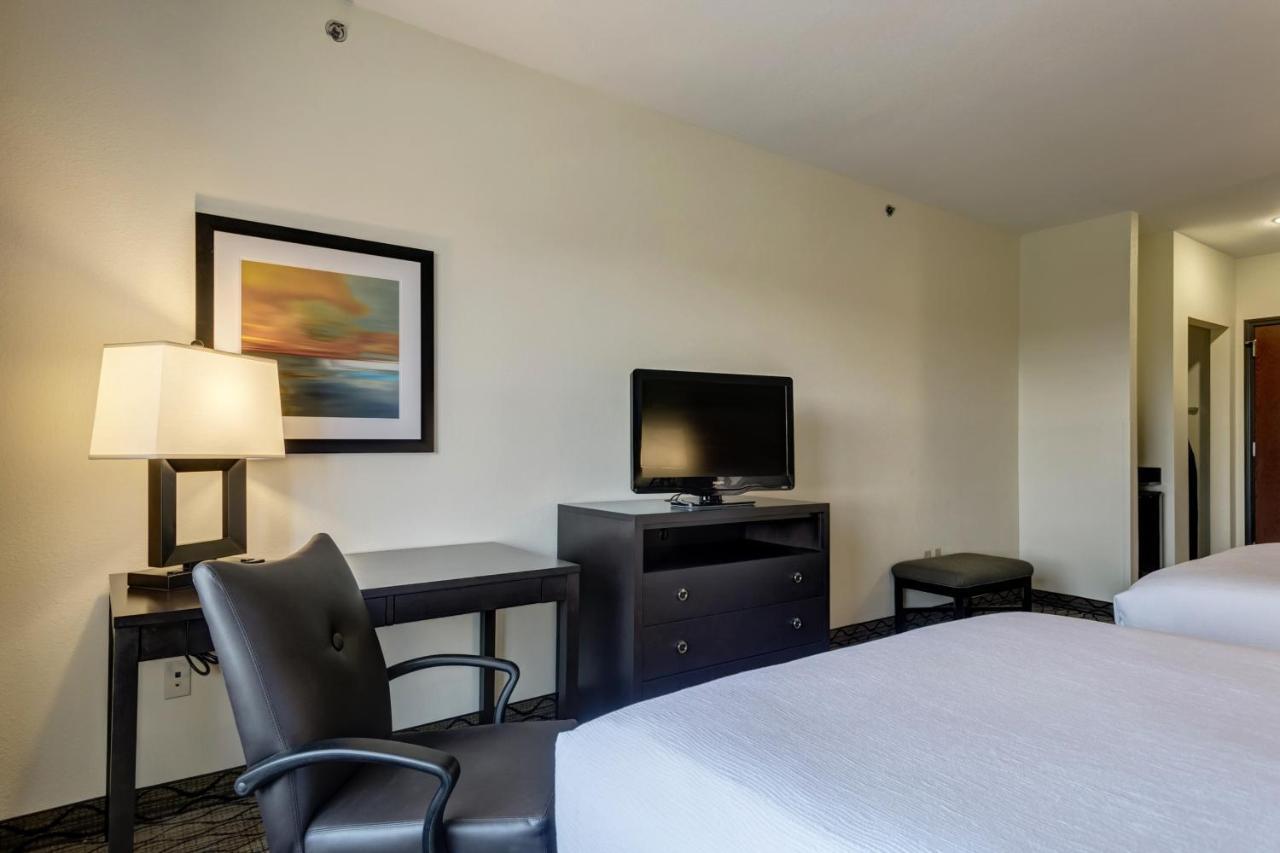 Holiday Inn Express And Suites Sikeston By Ihg Bagian luar foto
