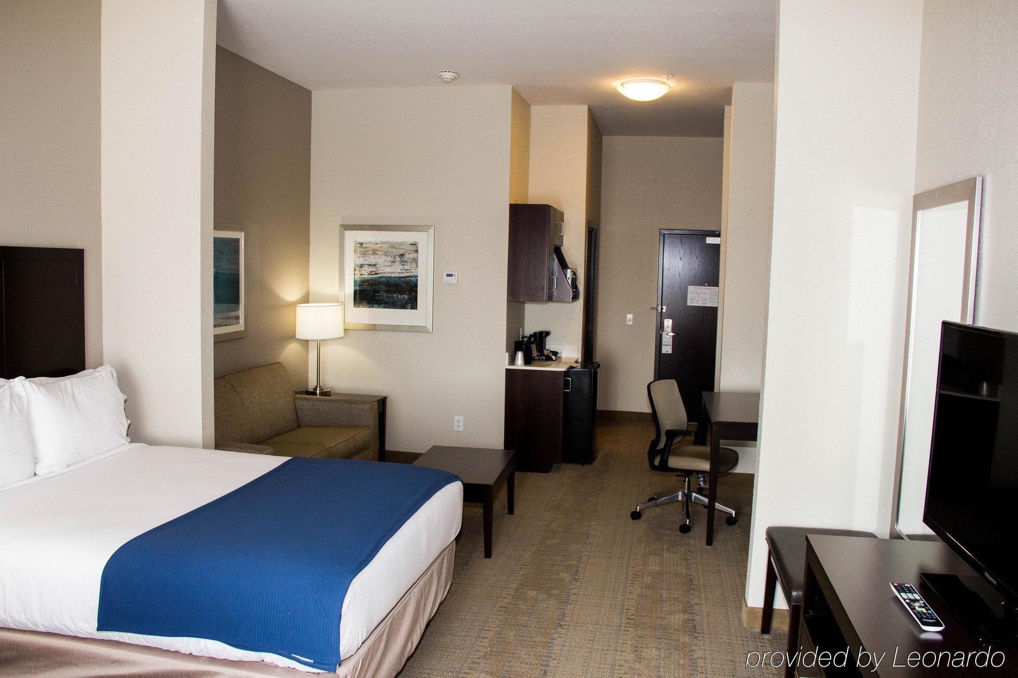 Holiday Inn Express And Suites Sikeston By Ihg Bagian luar foto
