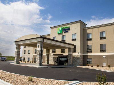 Holiday Inn Express And Suites Sikeston By Ihg Bagian luar foto